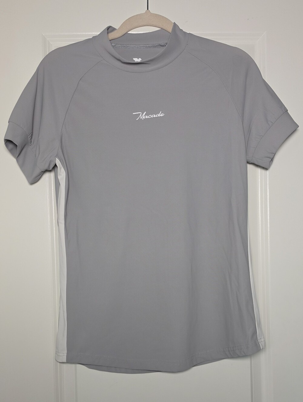 Macade Golf Women's Performance Mock Neck Short Sleeve Top Gray Size Small